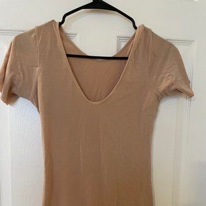 Numi Signature Undershirt Medium